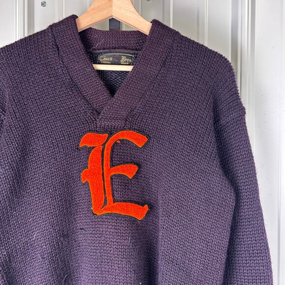 True Vintage Emerson College Lions Varsity 1950s Letter "E" V Neck Knit Sweater - Picture 1 of 5